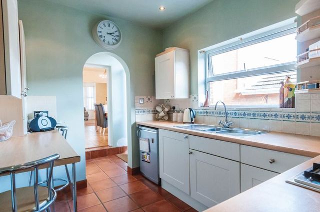  Image of 3 Bedroom Terraced for sale at Fitzwilliam Street  Rushden, NN10 9YW
