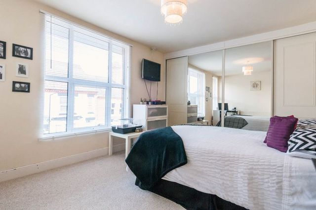  Image of 3 Bedroom Terraced for sale at Fitzwilliam Street  Rushden, NN10 9YW