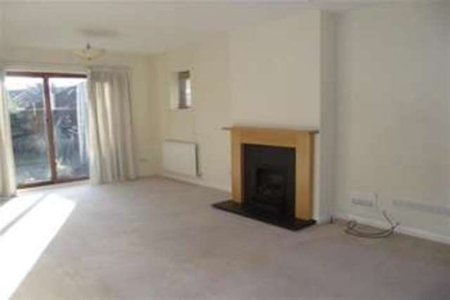  Image of 3 Bedroom Detached to rent at Arundel, BN18 0SG