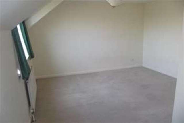  Image of 3 Bedroom Detached to rent at Arundel, BN18 0SG