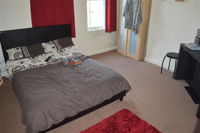  Image of 3 Bedroom Terraced for sale at Sheldon, B26 1DA