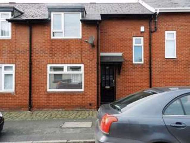  Image of 2 Bedroom Terraced to rent at Gladstone Street  WIDNES, WA8 6PH