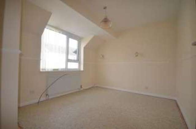  Image of 2 Bedroom Terraced to rent at Gladstone Street  WIDNES, WA8 6PH