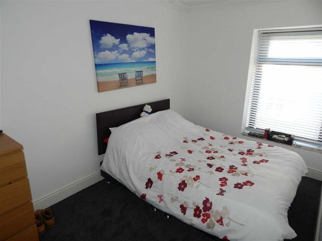  Image of 4 Bedroom Property for sale at Glancynon Terrace Abercynon Abercynon, CF45 4TF
