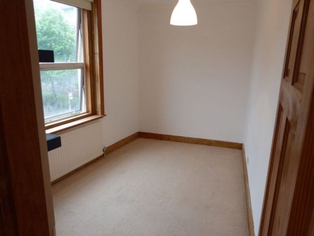  Image of 3 Bedroom Apartment to rent at Grays Inn Road  London, WC1X 8DX