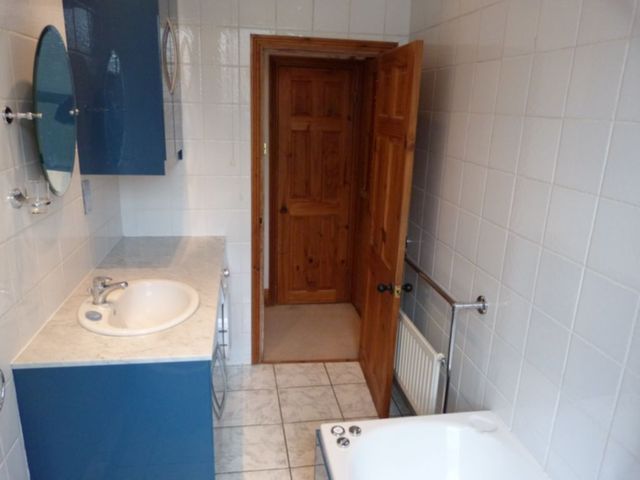  Image of 3 Bedroom Apartment to rent at Grays Inn Road  London, WC1X 8DX