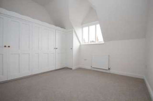  Image of 3 Bedroom Semi-Detached to rent at Thames Street Sonning Reading, RG4 6UX