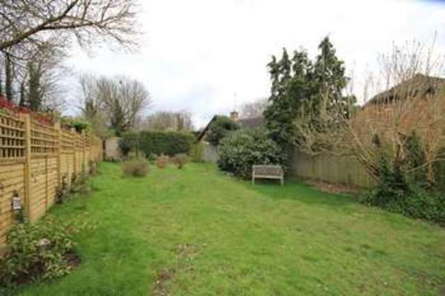  Image of 3 Bedroom Semi-Detached to rent at Thames Street Sonning Reading, RG4 6UX