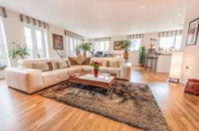  Image of 2 Bedroom Flat for sale at Gresham Park Road Woking Old Woking, GU22 9DA