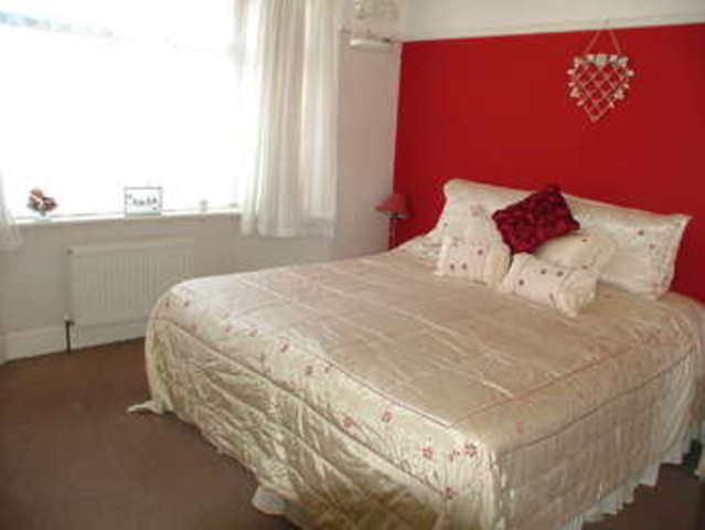  Image of 2 Bedroom Flat for sale at Norton Road  Bournemouth, BH9 2PY