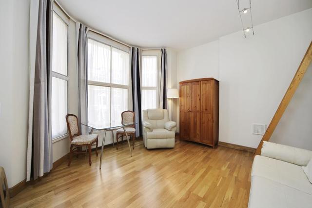  Image of 1 Bedroom Flat to rent at Holland Road  London, W14 8HL