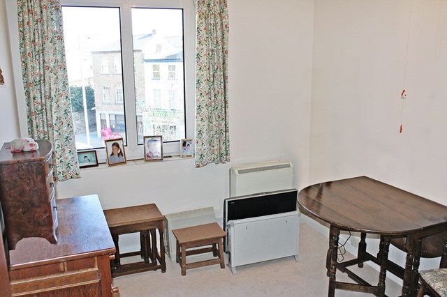  Image of 2 Bedroom Retirement Property for sale at Jews Walk  Sydenham, SE26 4NN