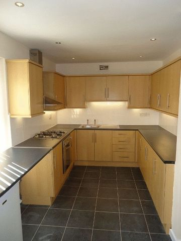  Image of 3 Bedroom Terraced to rent at James Street Garston Liverpool, L19 2LS