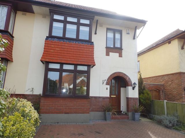  Image of 3 Bedroom Semi-Detached for sale at Kent Avenue Gorleston Great Yarmouth, NR31 7LX
