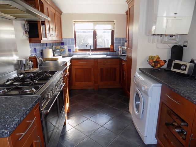  Image of 3 Bedroom Semi-Detached for sale at Kent Avenue Gorleston Great Yarmouth, NR31 7LX