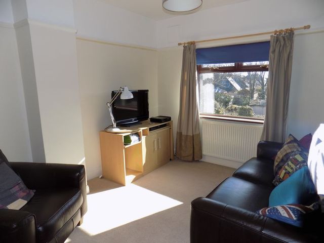  Image of 3 Bedroom Semi-Detached for sale at Kent Avenue Gorleston Great Yarmouth, NR31 7LX