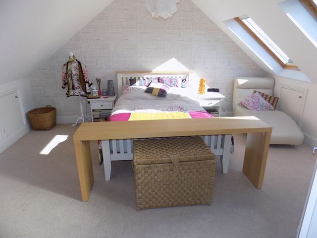  Image of 3 Bedroom Semi-Detached for sale at Kent Avenue Gorleston Great Yarmouth, NR31 7LX