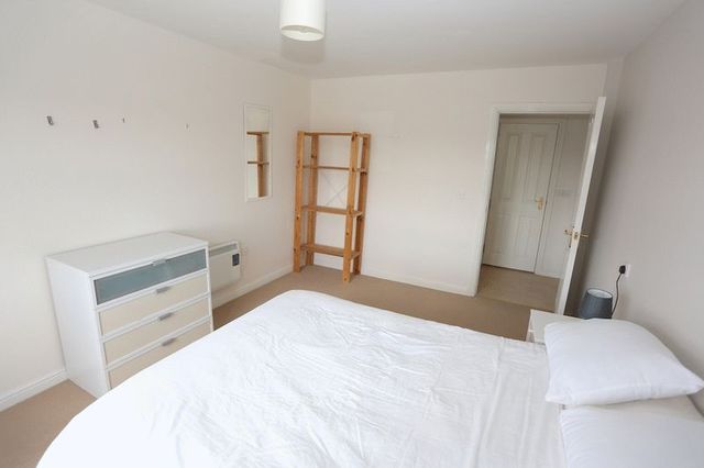  Image of 2 Bedroom Flat to rent at Kings Avenue  Ely, CB7 4QW