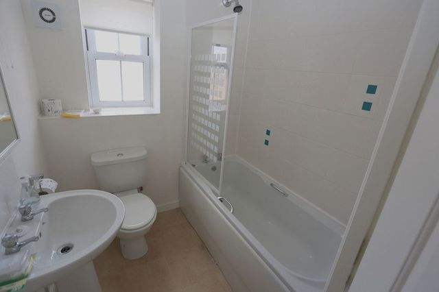  Image of 2 Bedroom Flat to rent at Kings Avenue  Ely, CB7 4QW