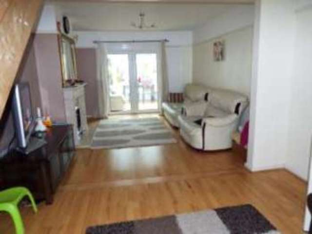  Image of 2 Bedroom Bungalow for sale at Luton Bedfordshire Leagrave, LU4 9QZ