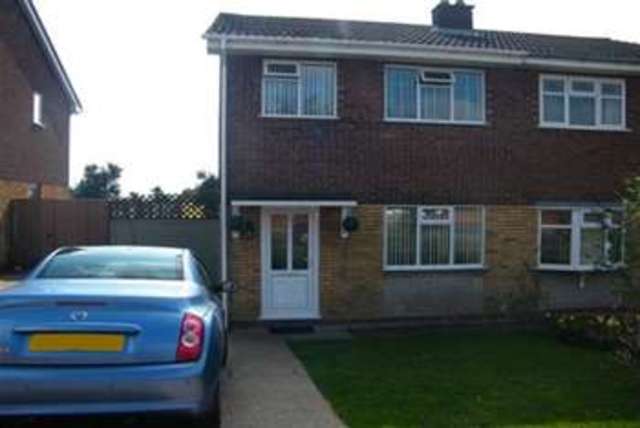  Image of 3 Bedroom Detached to rent at Cannock, WS12 4SA