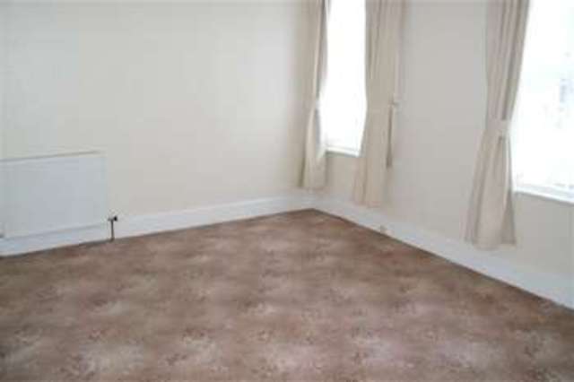  Image of 2 Bedroom Detached to rent at Falsgrave, YO12 7LH