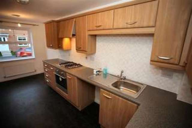  Image of 3 Bedroom Detached to rent at Lochem Road  DEVIZES, SN10 2GE