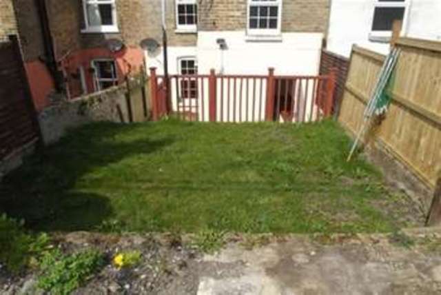  Image of 2 Bedroom Detached to rent at Dover, CT17 9QT