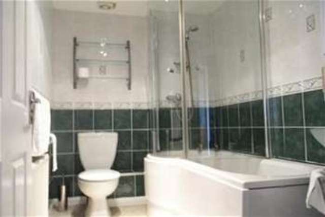  Image of 2 Bedroom Flat to rent at Glasgow, G73 5RQ
