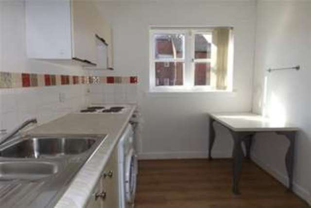  Image of 1 Bedroom Flat to rent at Glasgow, G40 2JY