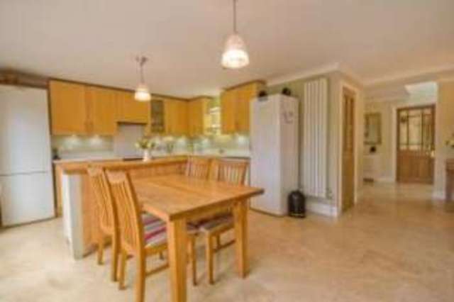  Image of 4 Bedroom Bungalow for sale at Monk Sherborne Tadley Monk Sherborne, RG26 5HS