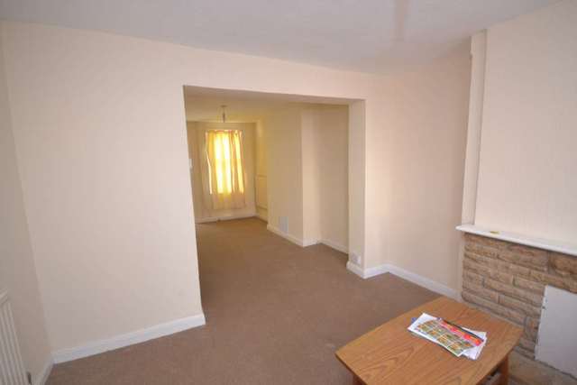  Image of 2 Bedroom End of Terrace to rent at Montague Street  Reading, RG1 4JH