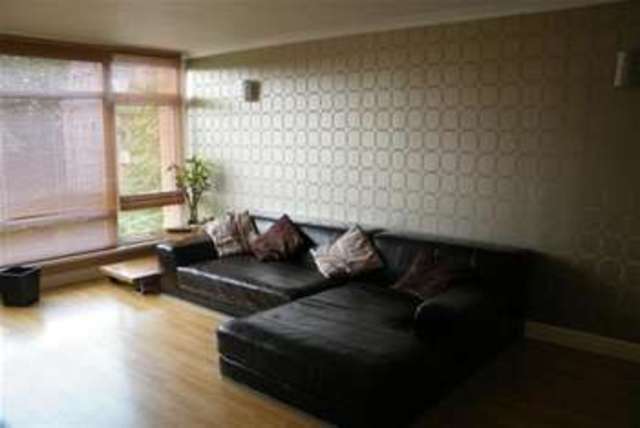  Image of 1 Bedroom Flat to rent at Sale, M33 4SH