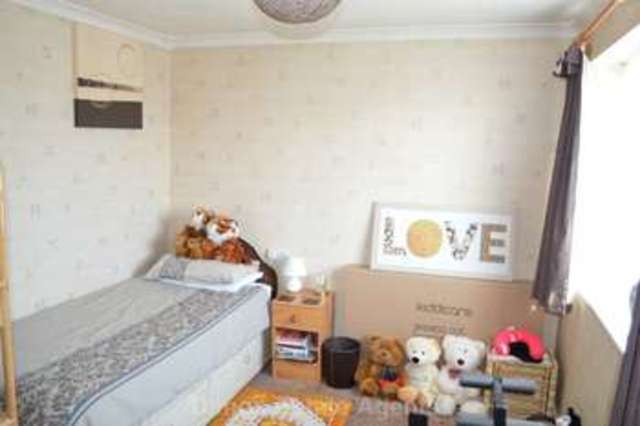  Image of 3 Bedroom End of Terrace for sale at Northway Bridgemary Gosport, PO13 0XF