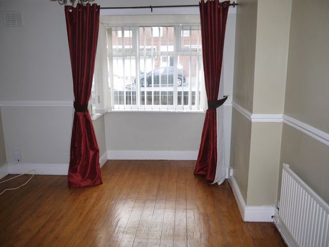  Image of 4 Bedroom Terraced to rent at Park Brow Drive  Kirkby, L32 9RE