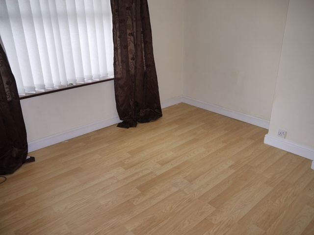  Image of 4 Bedroom Terraced to rent at Park Brow Drive  Kirkby, L32 9RE