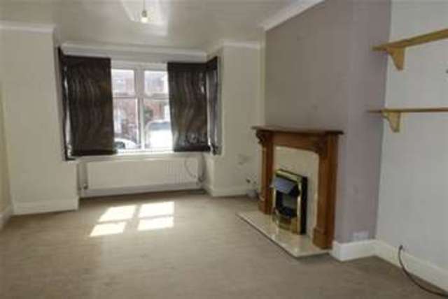  Image of 3 Bedroom Detached to rent at Worthing, BN14 7EF