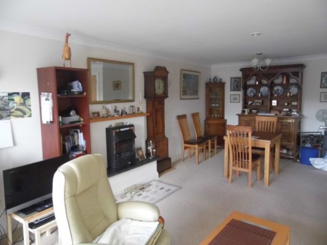  Image of 2 Bedroom Flat for sale at Exmouth Devon Exmouth, EX8 1XU