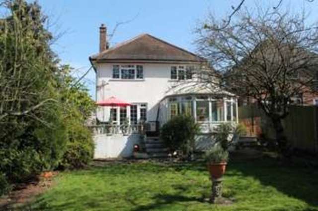  Image of 3 Bedroom Detached for sale at Shaftesbury Avenue  Harrow, HA2 0NZ