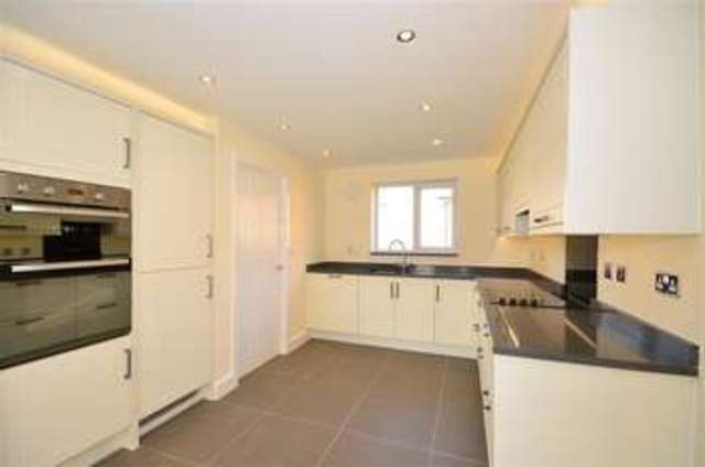  Image of 4 Bedroom Detached for sale at Emsworth Hampshire Emsworth, PO10 7GB