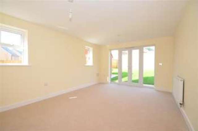  Image of 4 Bedroom Detached for sale at Emsworth Hampshire Emsworth, PO10 7GB