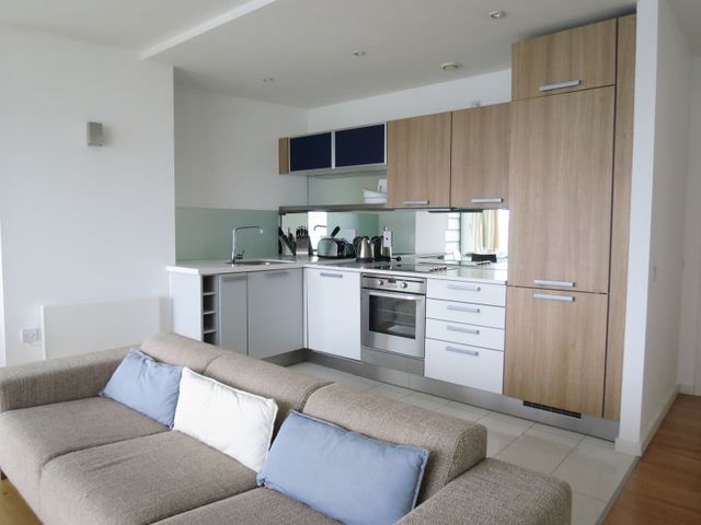  Image of 2 Bedroom Apartment to rent at 49 Goulden Street  Manchester City, M4 5EH