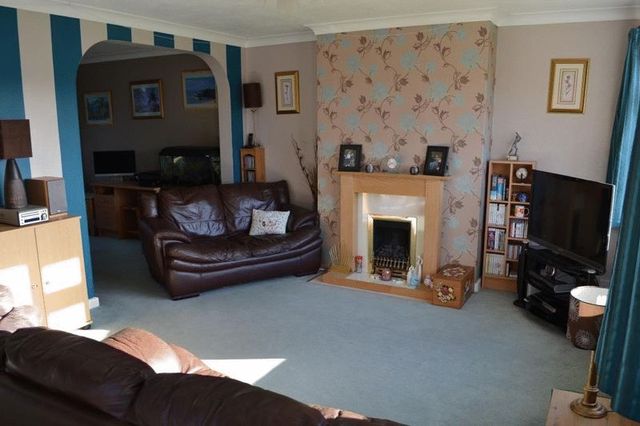  Image of 4 Bedroom Semi-Detached for sale at Albany Close  Tonbridge, TN9 2EY