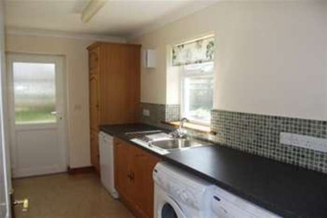 Image of 3 Bedroom Detached to rent at Wadebridge, PL27 7QR