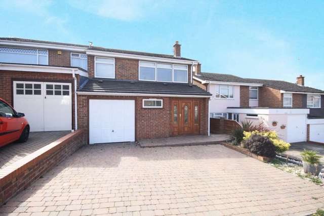  Image of 4 Bedroom Semi-Detached for sale at Stansted Close  Billericay, CM11 2LD