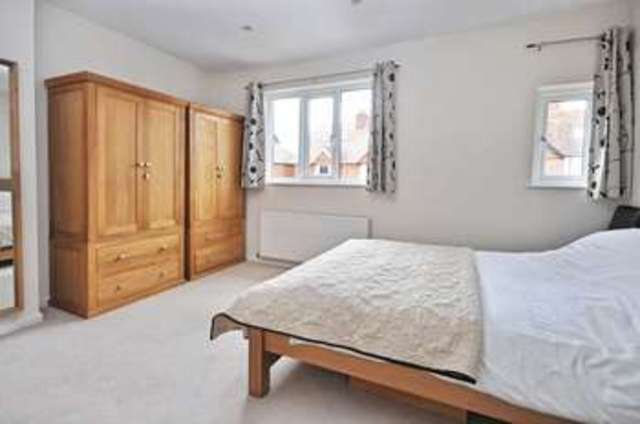 Image of 3 Bedroom Terraced for sale at Swinburne Road  Abingdon, OX14 2HG