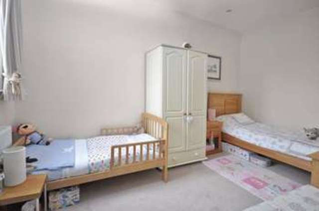  Image of 3 Bedroom Terraced for sale at Swinburne Road  Abingdon, OX14 2HG