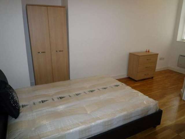  Image of 1 Bedroom Apartment to rent at Newton Street  Manchester, M1 1EU