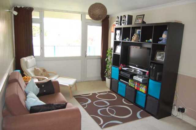  Image of 1 Bedroom Flat to rent at Hewett Close  Titchfield, PO14 4JF