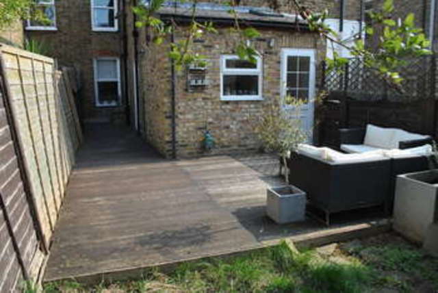  Image of 2 Bedroom Detached for sale at Third Cross  Twickenham, TW2 5EA